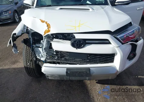 2024 Toyota 4Runner Trd Off Road Premium z USA, uszkodzony, nr VIN JTERU5JRXR6286502